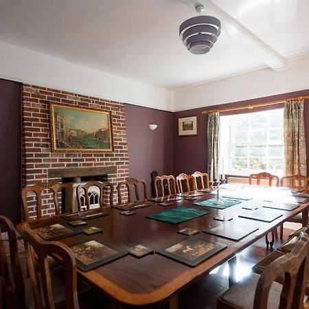 Sudbourne Firs Sleeps 15 Stunning Country House With Hot Tub מראה חיצוני תמונה