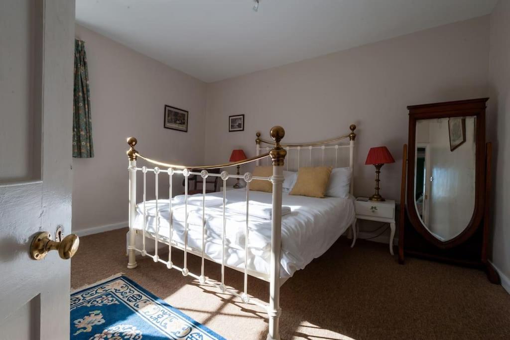 Sudbourne Firs Sleeps 15 Stunning Country House With Hot Tub מראה חיצוני תמונה