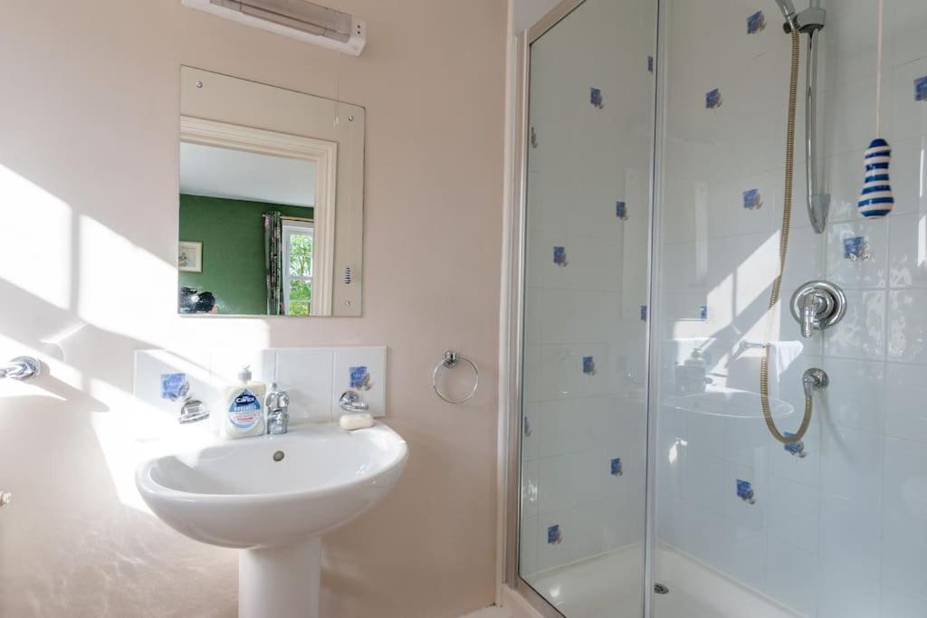 Sudbourne Firs Sleeps 15 Stunning Country House With Hot Tub מראה חיצוני תמונה
