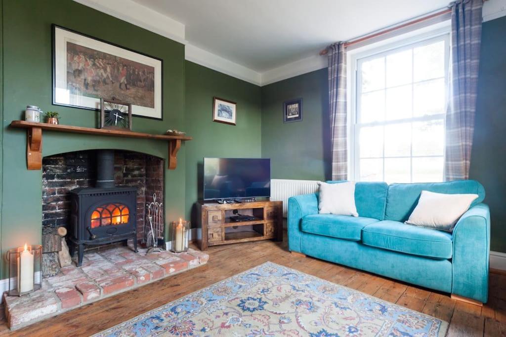 Sudbourne Firs Sleeps 15 Stunning Country House With Hot Tub מראה חיצוני תמונה